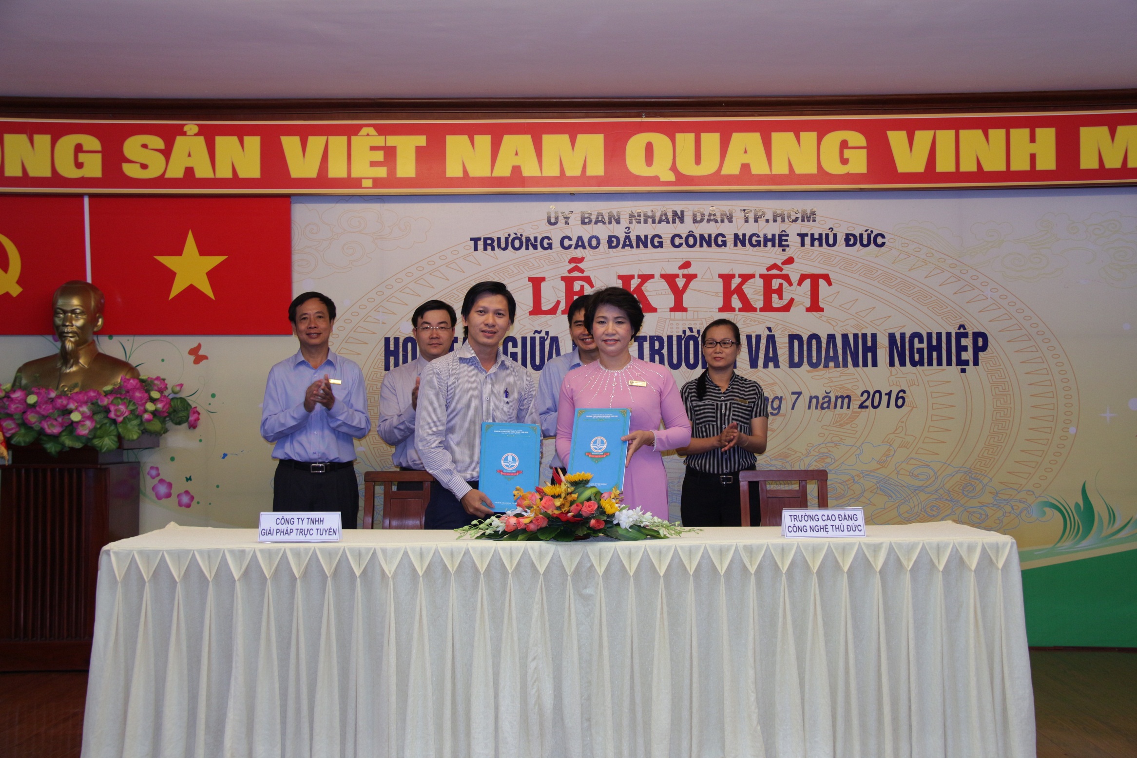 Công ty TNHH Giải Pháp Trực Tuyến (ESC)