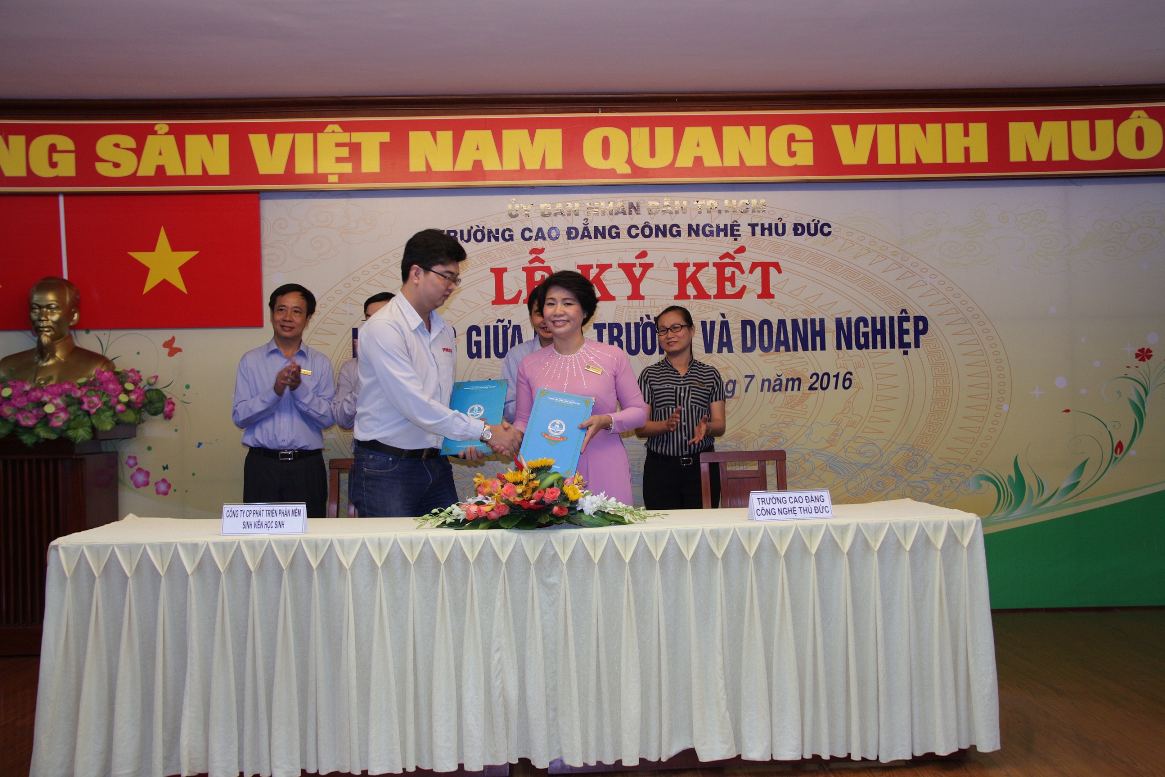 Công ty CP Phát Triển Phần Mềm Sinh Viên Học Sinh - PMSV