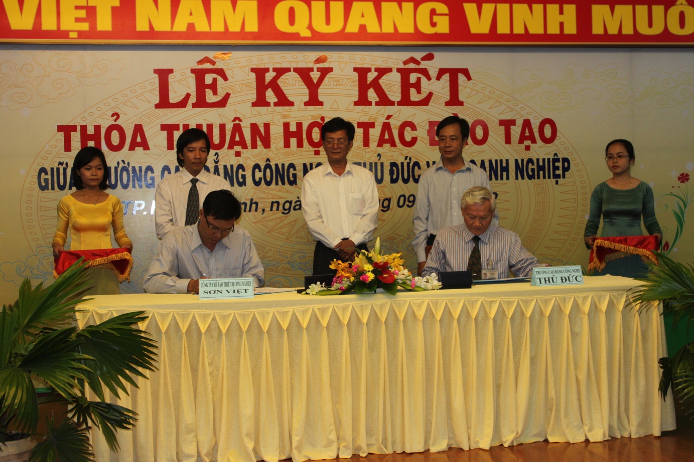 Công ty Chế tạo Thiết bị Công nghiệp Sơn Việt