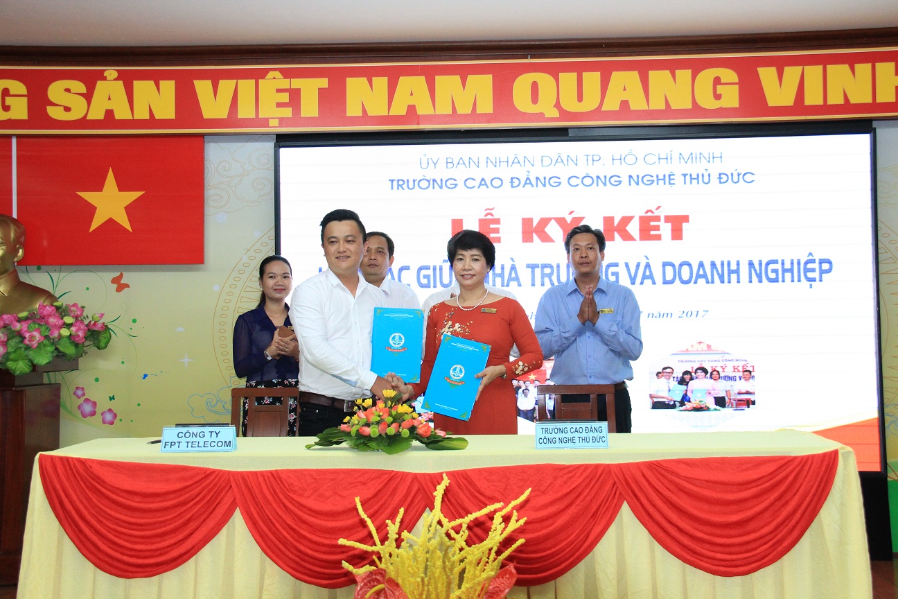 Công ty Cổ phần Viễn Thông FPT