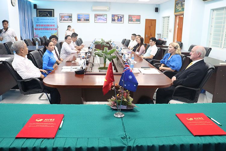 Lễ ký kết thỏa thuận hợp tác giữa Trường Cao đẳng Công nghệ Thành phố Hồ Chí Minh và Trường Cao đẳng Quốc tế Rhodes, Australia