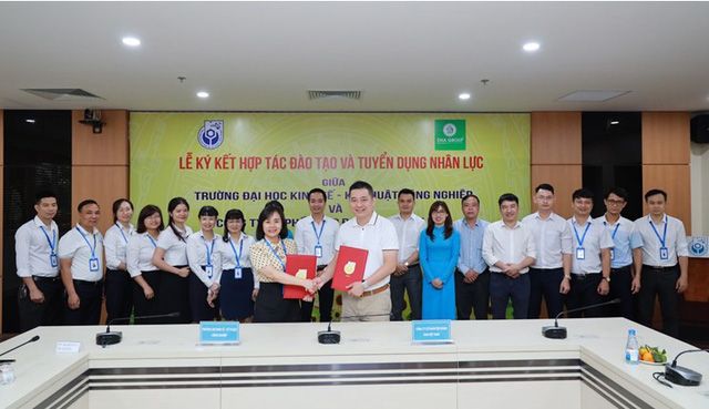 Hợp tác toàn diện giữa DHA Group với Trường Đại học Kinh tế Kỹ thuật Công nghiệp (UNETI)