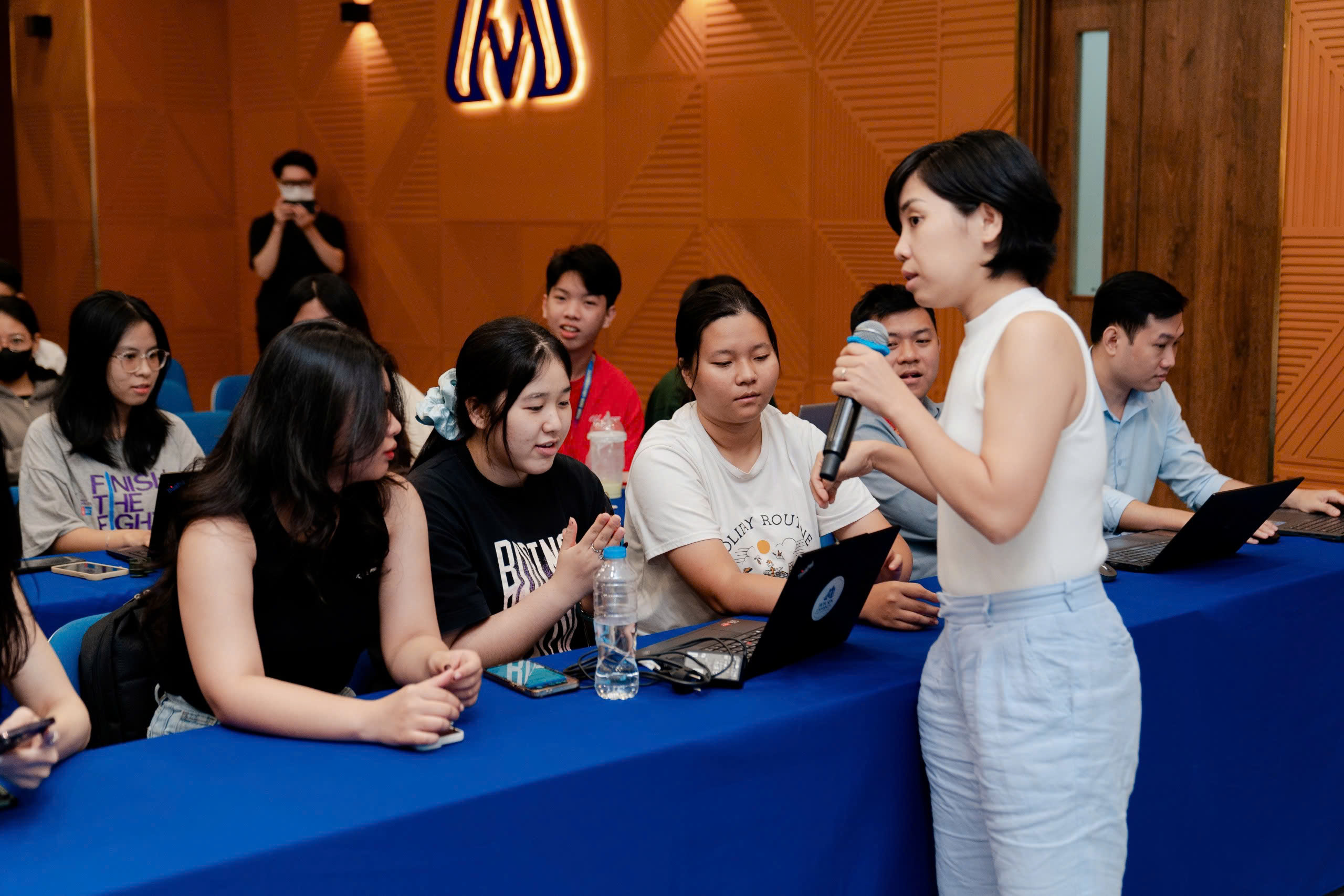 be65837e89a405fa5cb513