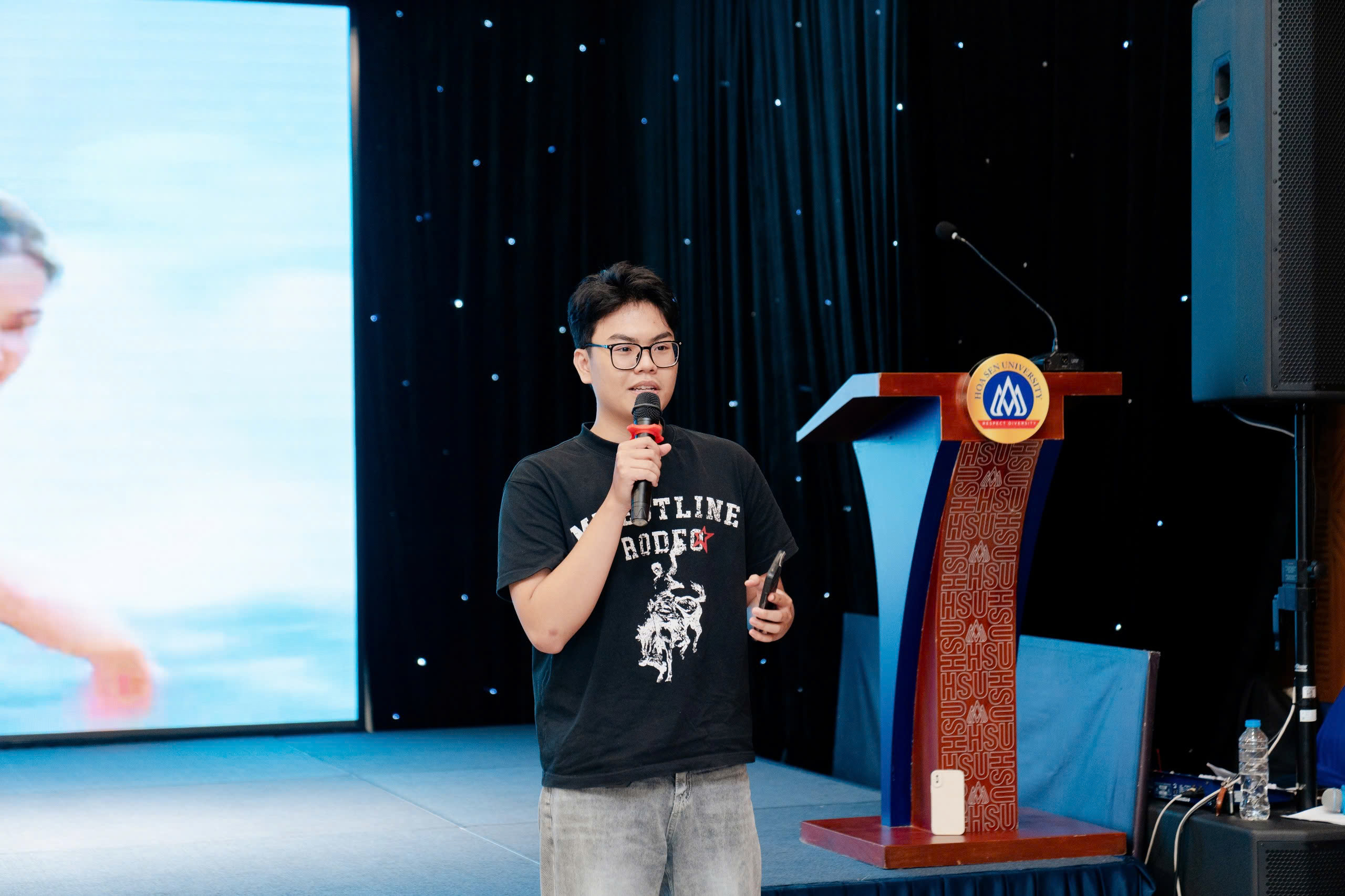 a848651c68c6e498bdd726