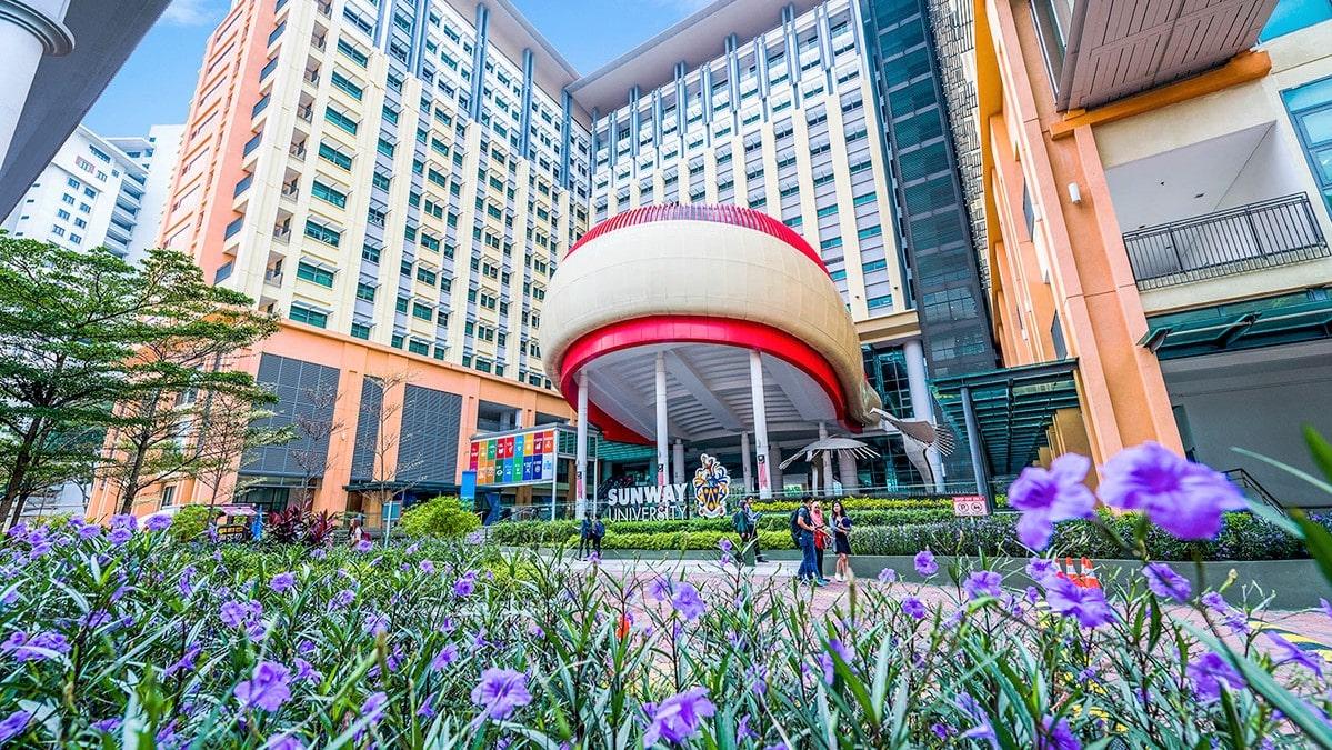 2-su_foyer_from_the_college-v2-min