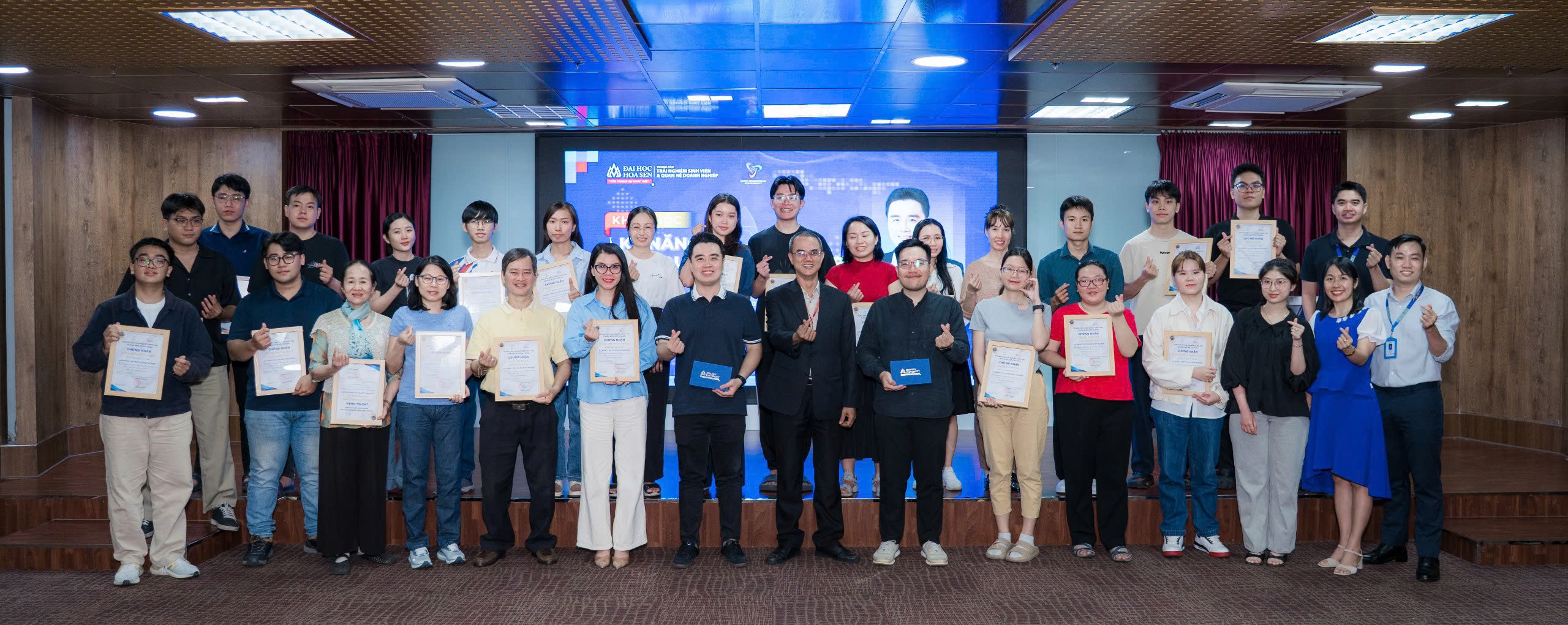 a4e4df952dc3a29dfbd22