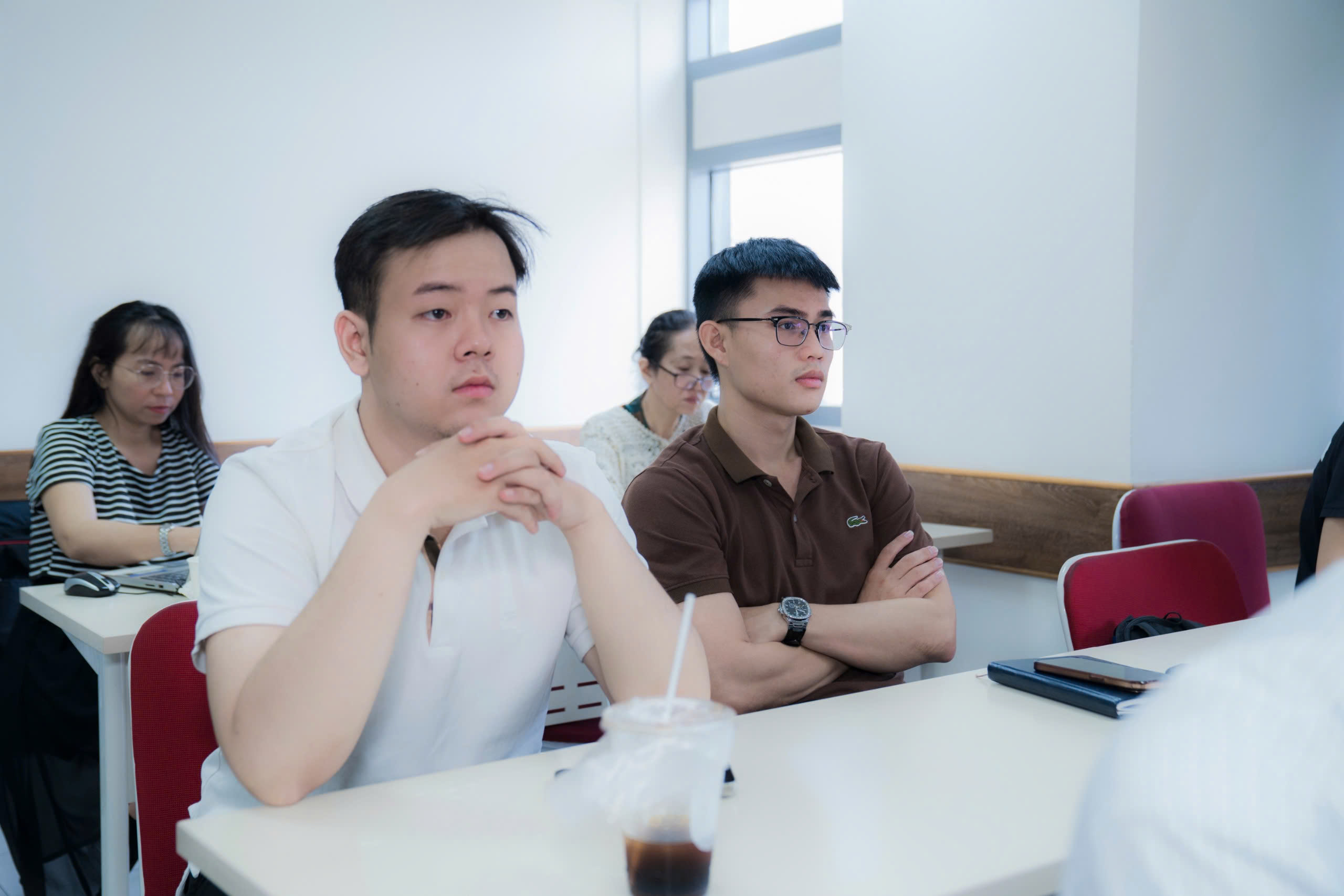 b692d1ce16a799f9c0b68