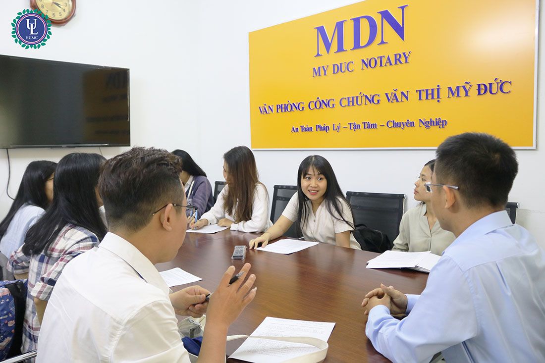 Sinh viên Luật tham quan, kiến tập tại Văn phòng công chứng Văn Thị Mỹ Đức (Đợt 2)