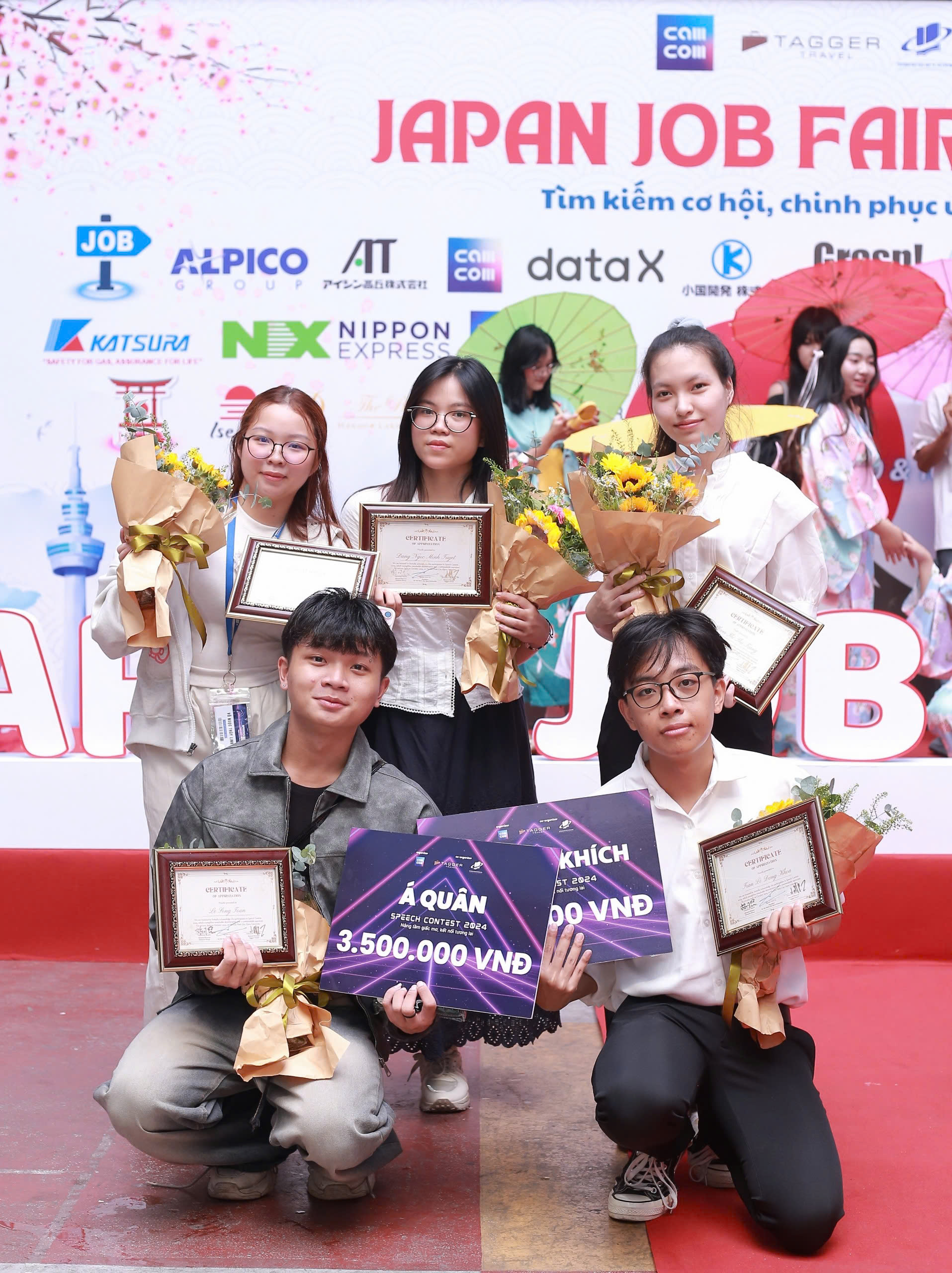 SV nhận giản Contest