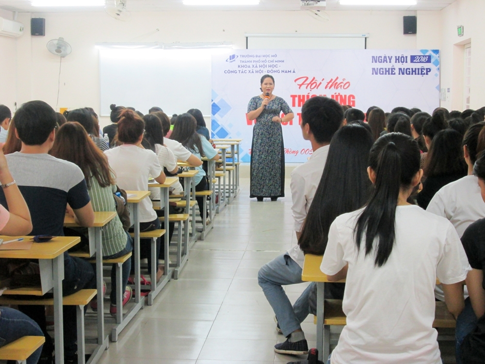  Hội thảo "Thích ứng với môi trường làm việc" - Khoa Xã hội học - Công tác Xã hội - Đông Nam Á