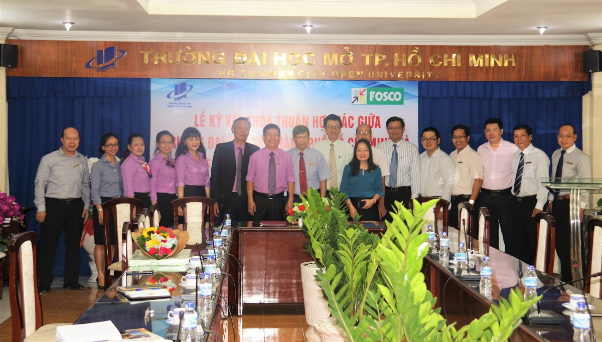 Lễ ký kết Thỏa thuận hợp tác giữa Công ty TNHH một thành viên Dịch vụ cơ quan nước ngoài (FOSCO) và Trường Đại học Mở TP. Hồ Chí Minh