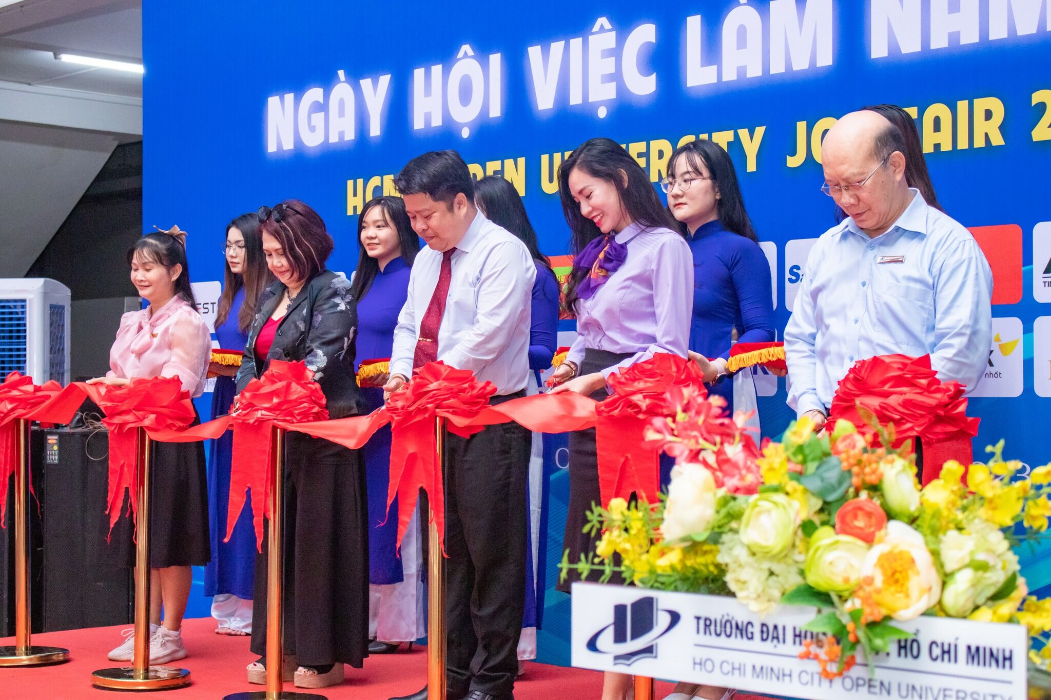 Bản tin tuyển dụng tuần 1 năm 2024 (01/01-07/01/2024)