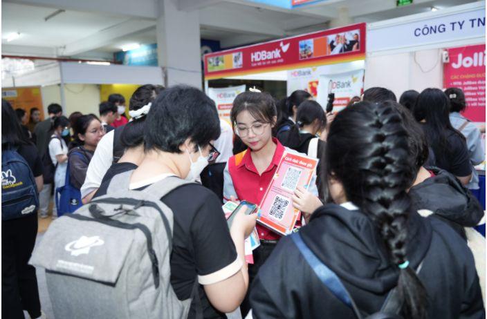 TP HCM: Nhiều vị trí việc làm cần lao động thời vụ trong dịp Tết