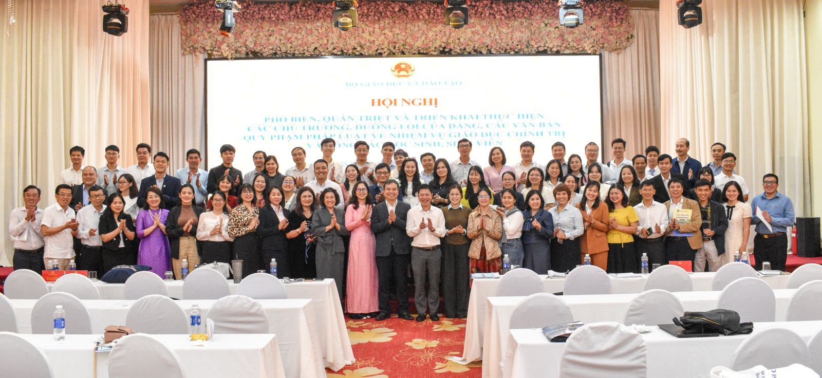  TRƯỜNG ĐẠI HỌC THÀNH ĐÔ THAM DỰ HỘI NGHỊ TOÀN QUỐC VỀ GIÁO DỤC CHÍNH TRỊ, TƯ TƯỞNG VÀ CÔNG TÁC HỌC SINH, SINH VIÊN