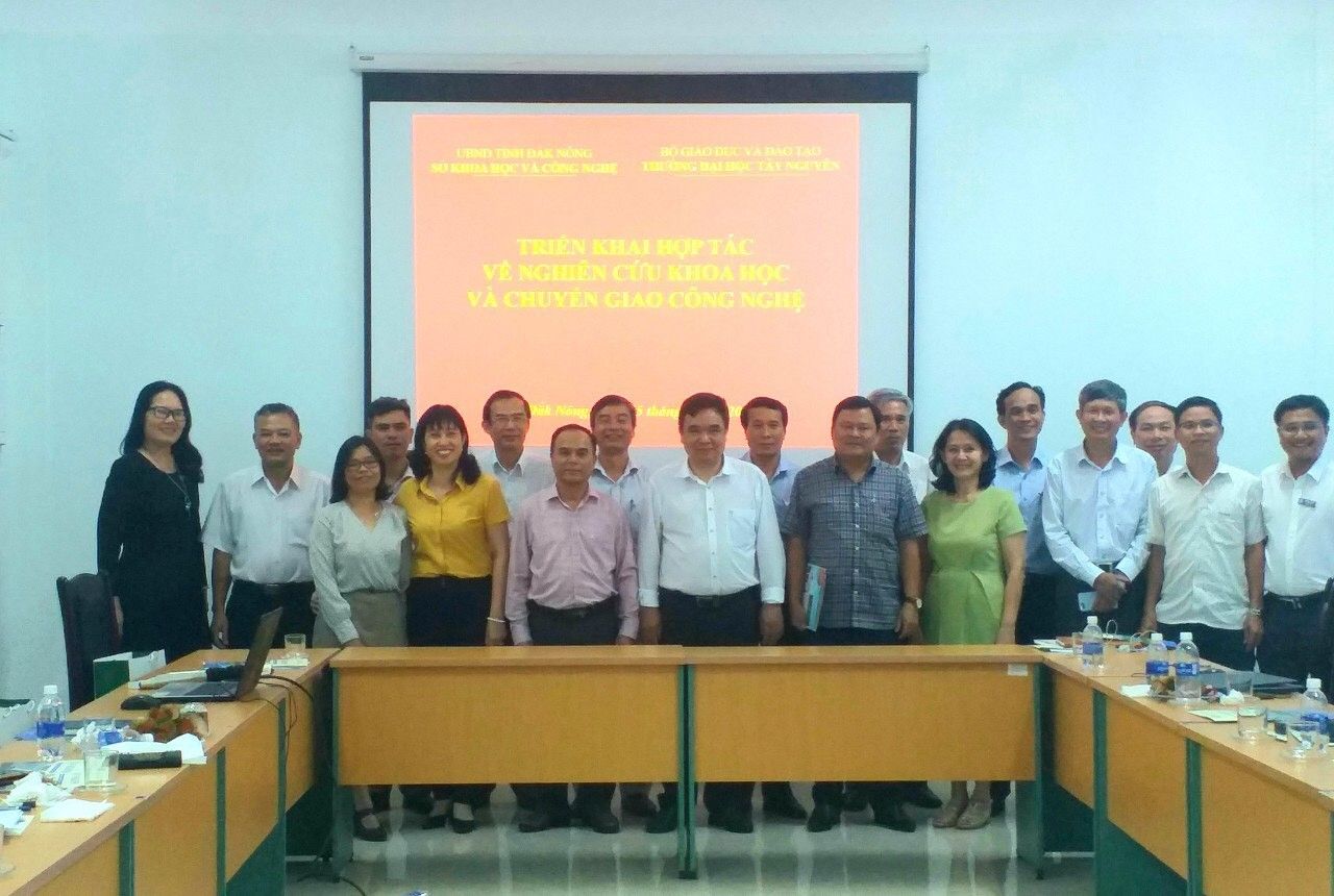 Thỏa thuận hợp tác đào tạo, nghiên cứu khoa học và chuyển giao công nghệ với UBND tỉnh Đắk Nông