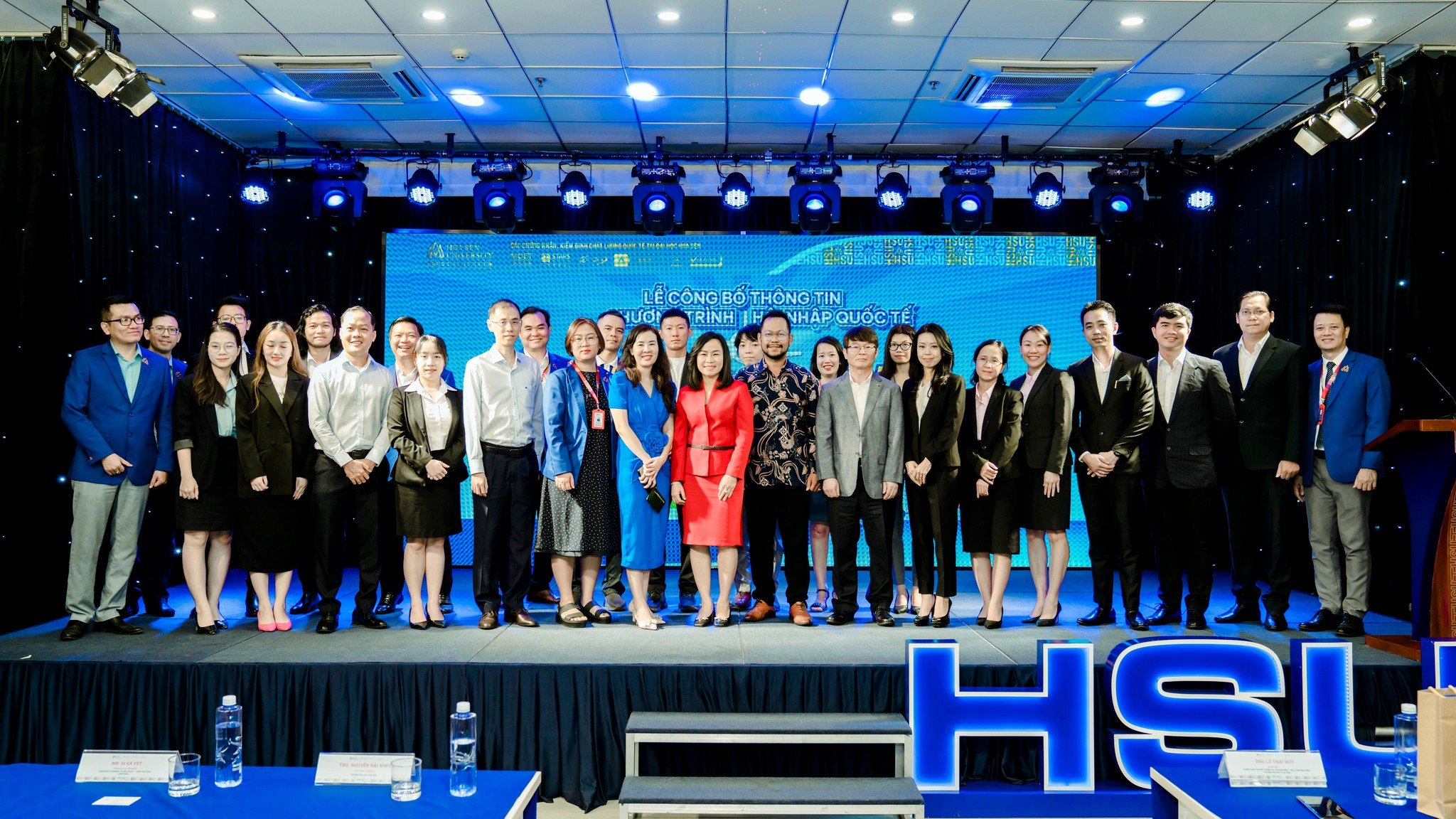 Tap-doan-Hoa-Sen-ky-ket-thoa-thuan-hop-tac-voi-Truong-Dai-hoc-Hoa-Sen-2