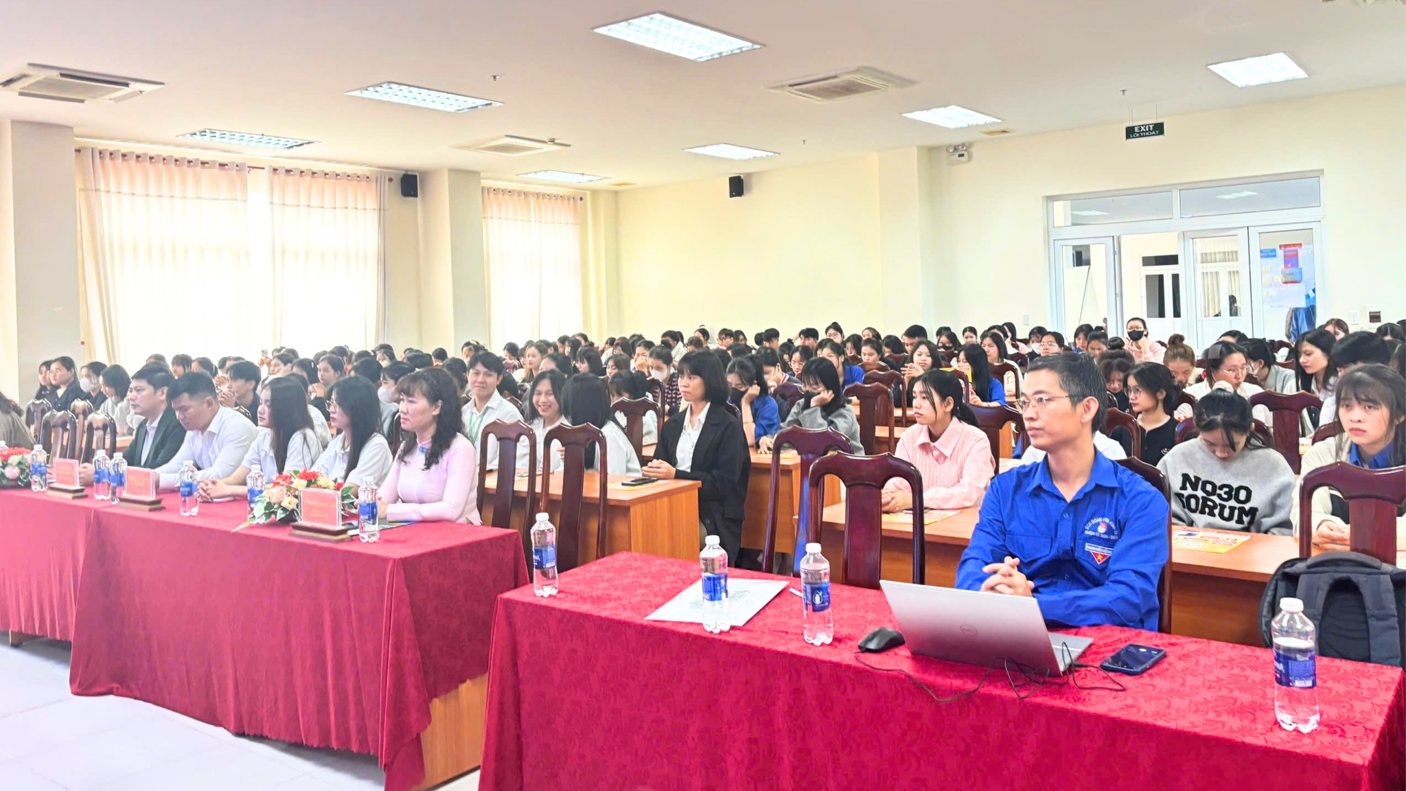 564048963_812051021410441_3804862685782861995_n