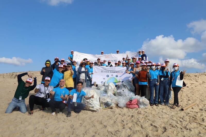 clean beach (2)