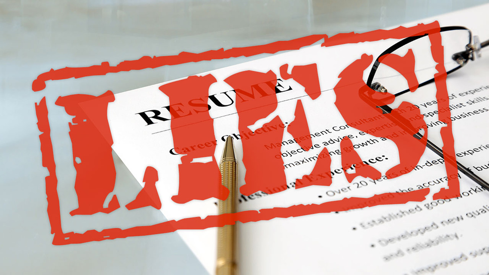 6 ways hiring managers are spotting résumé lies