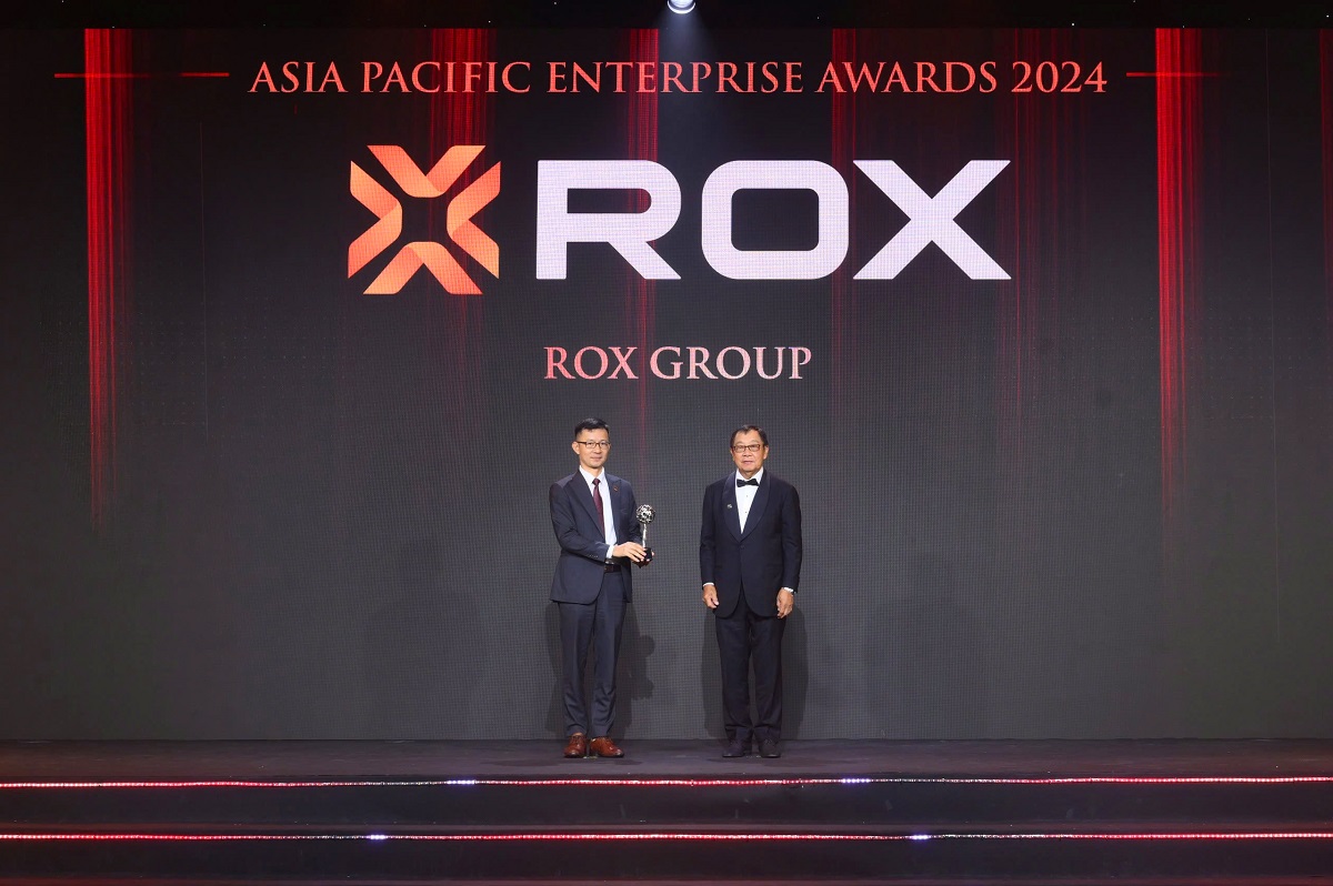 Mr. Dũng - Inspirational Brand Award_FA