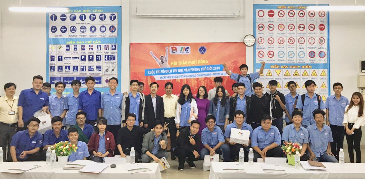TRƯỜNG TCN KTCN HÙNG VƯƠNG TỔ CHỨC CUỘC THI VÔ ĐỊCH TIN HỌC VĂN PHÒNG THẾ GIỚI