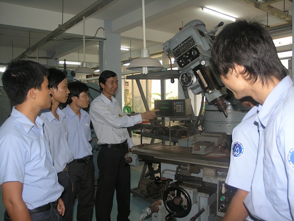 TÌM HIỂU VỀ NGHỀ TIỆN, PHAY