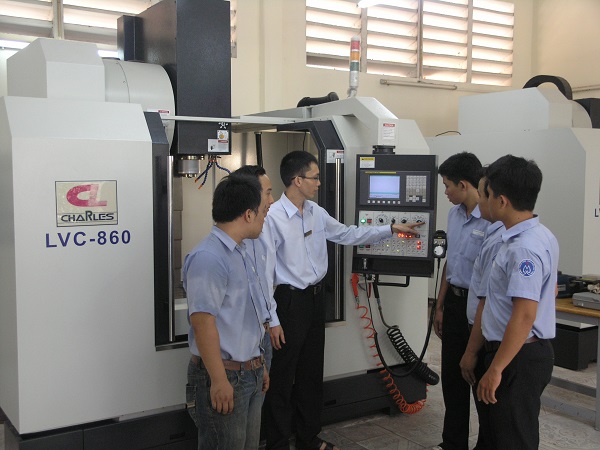 ĐÀO TẠO NGHỀ THEO ĐẶT HÀNG: GIẢI QUYẾT BÀI TOÁN VIỆC LÀM