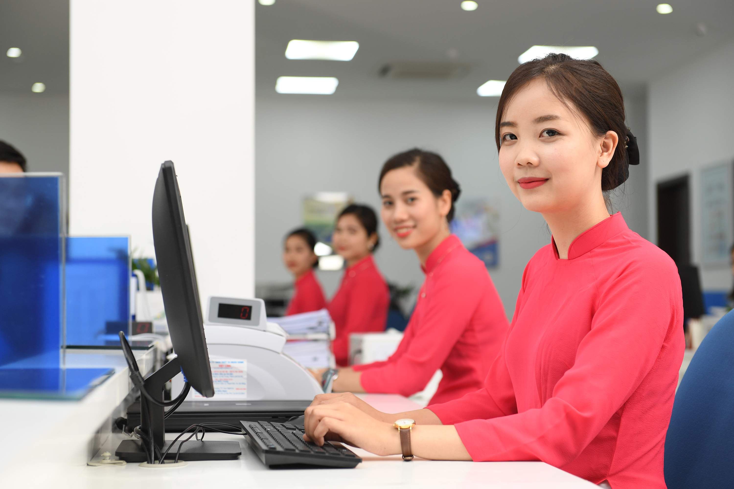 Chuyên viên Dịch vụ Công nghệ Thông tin - Khối Công nghệ Ngân hàng KV Hồ Chí Minh (IT Help Desk)