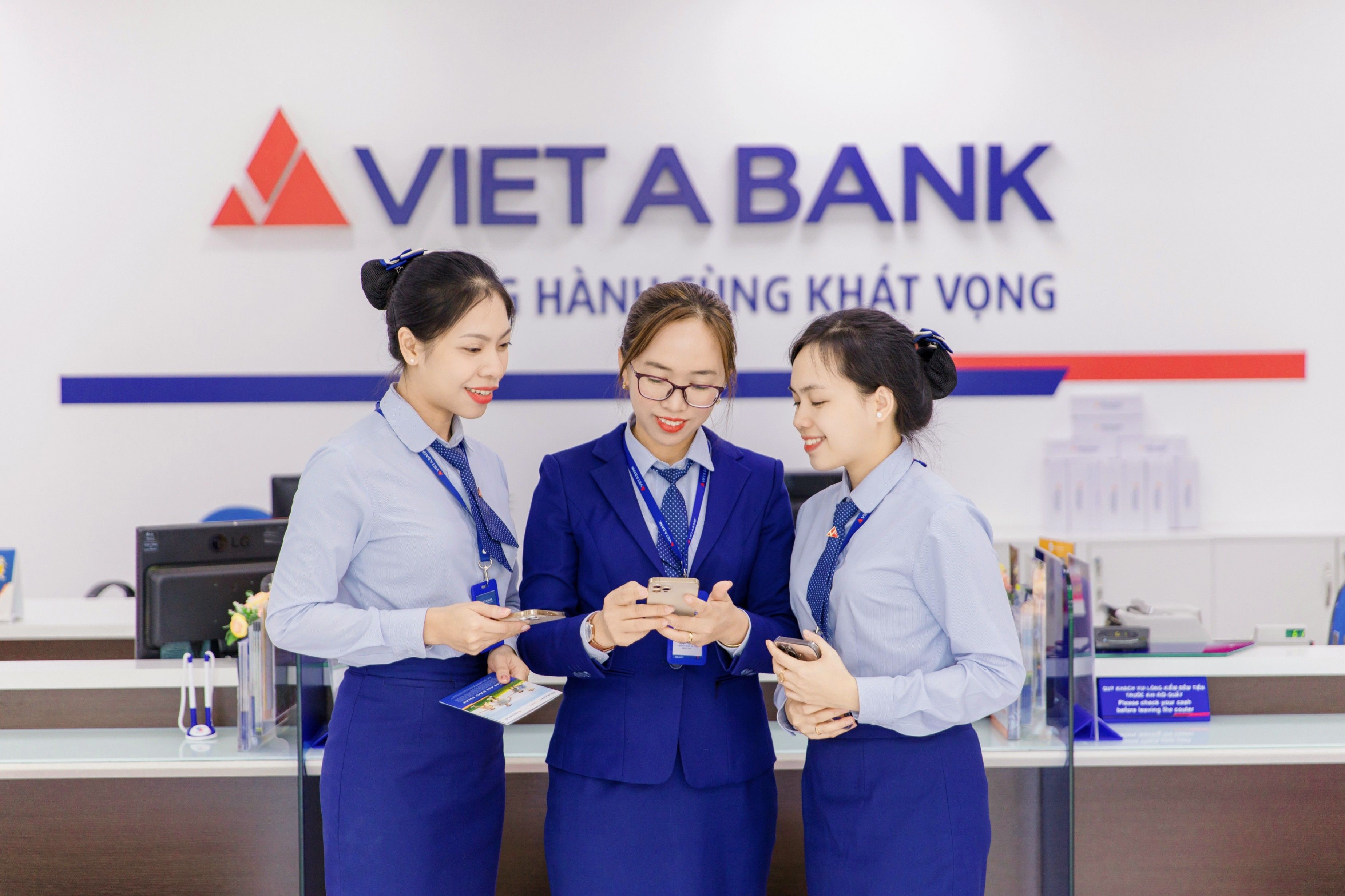 Chuyên viên Thẻ  và Ngân hàng Số - KV Hà Nội